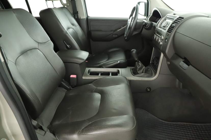 Nissan Pathfinder, 2008