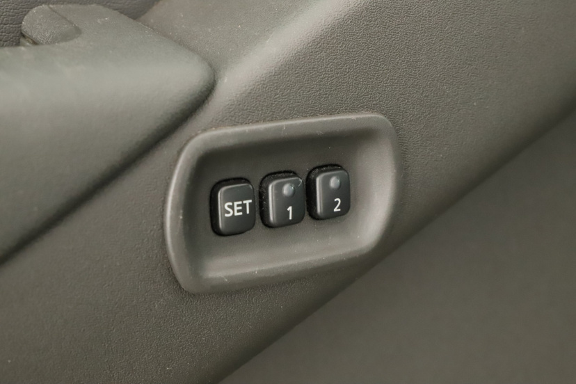 Nissan Pathfinder, 2008