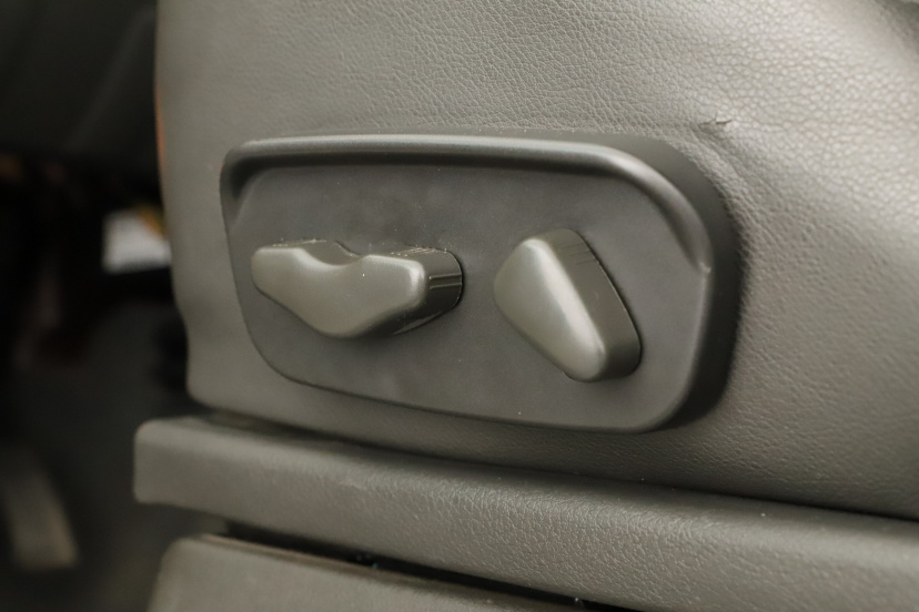Nissan Pathfinder, 2008