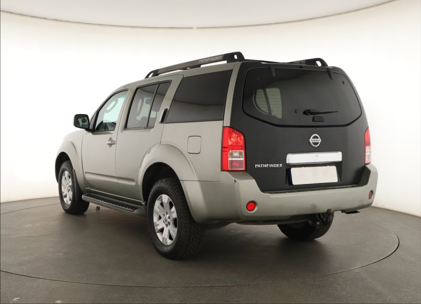 Nissan Pathfinder, 2008