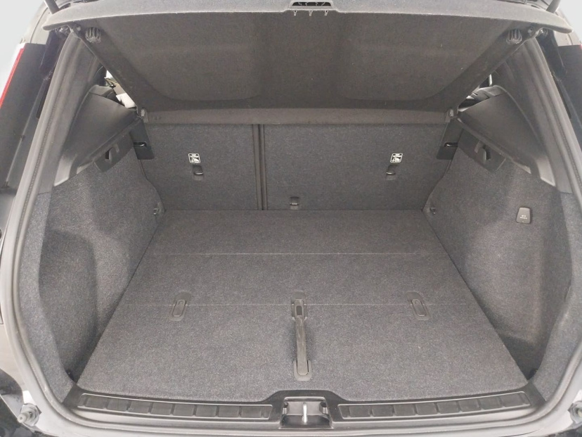 Volvo XC40, 2024