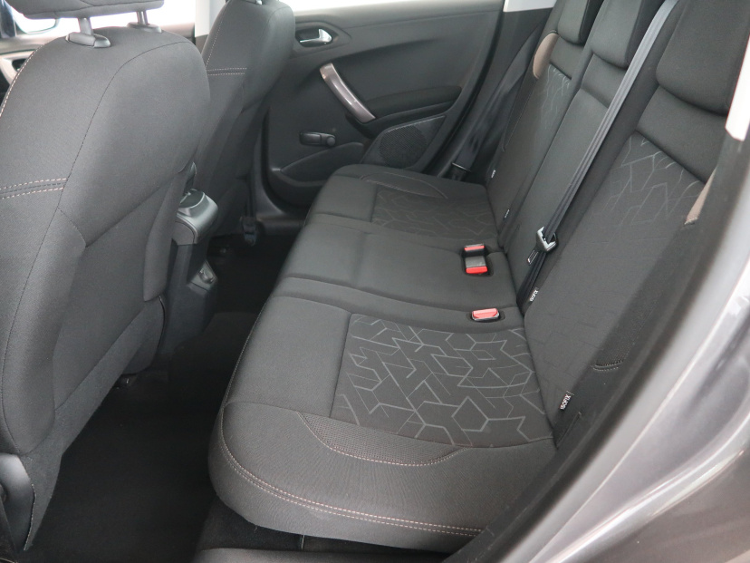 Peugeot 2008, 2016