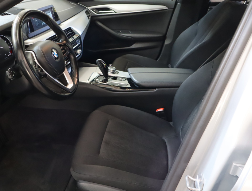 BMW 5, 2018