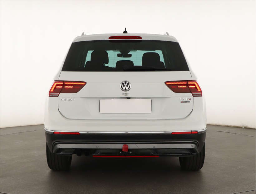 Volkswagen Tiguan, 2016