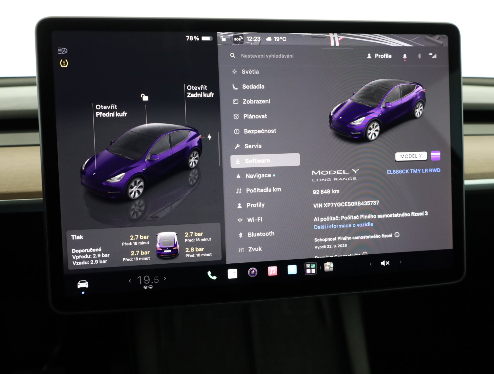 Tesla Model Y Long Range RWD – fotografie 15