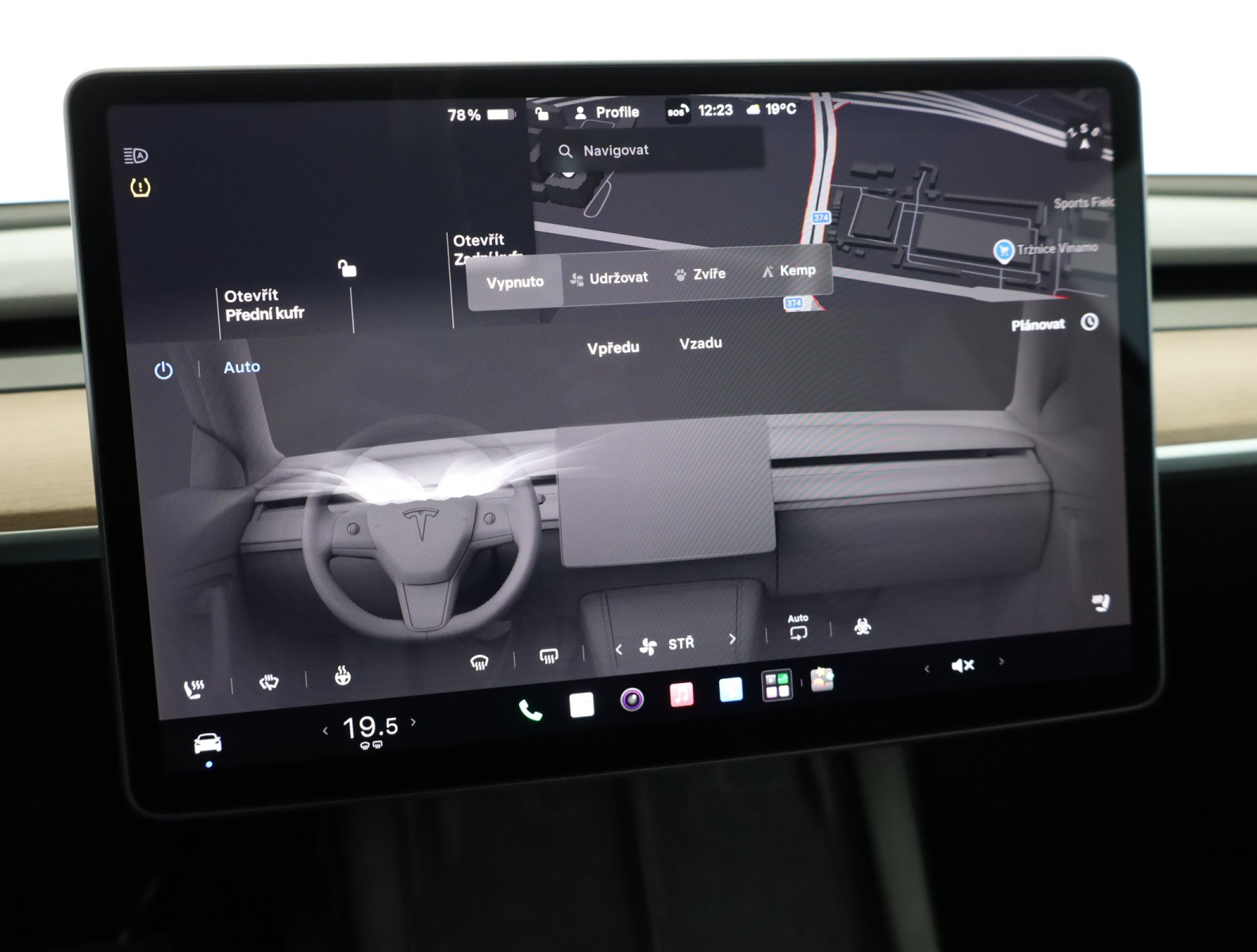 Tesla Model Y Long Range RWD – fotografie 16