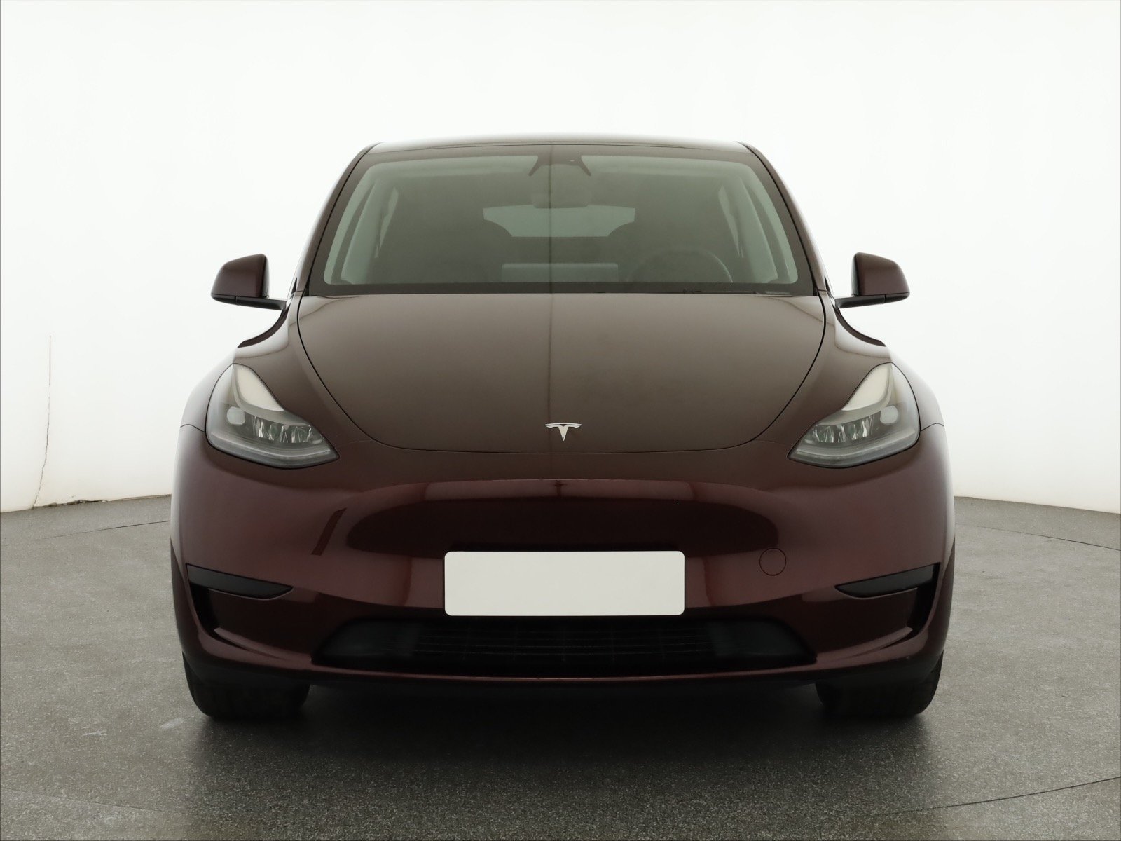 Tesla Model Y - 2024