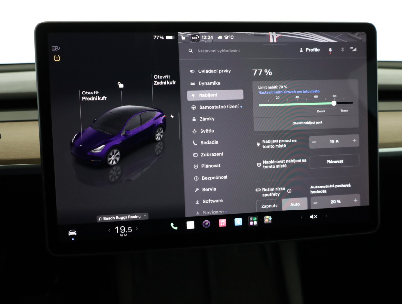 Tesla Model Y, 2024