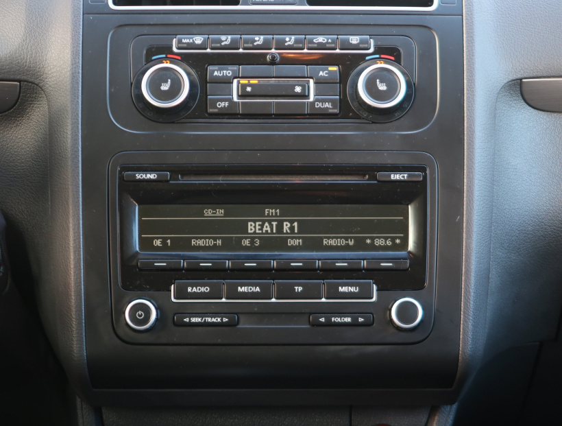 Volkswagen Touran, 2012