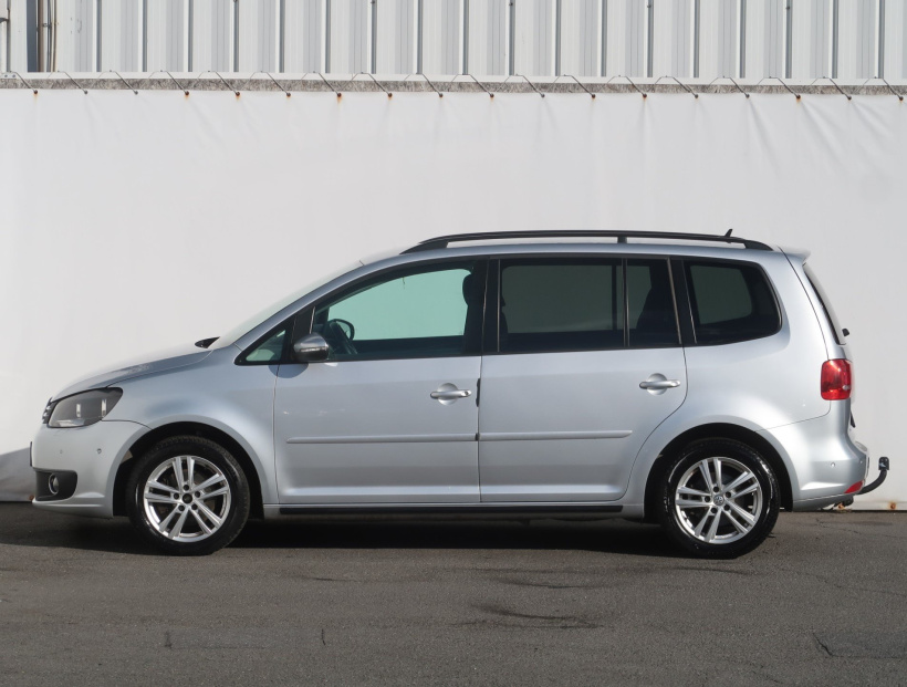 Volkswagen Touran, 2012
