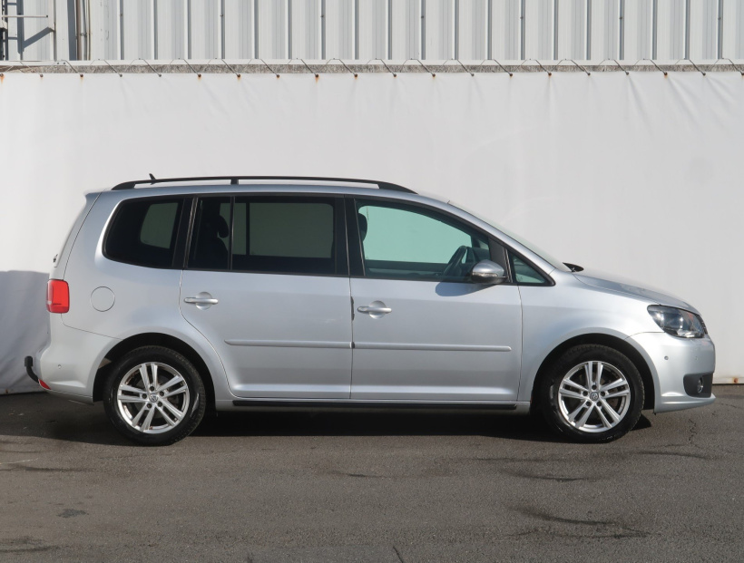 Volkswagen Touran, 2012