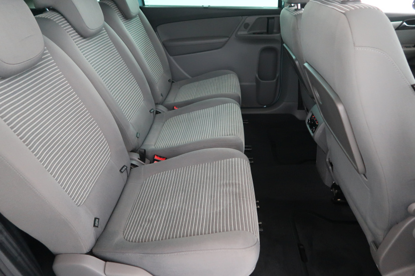 Seat Alhambra, 2011