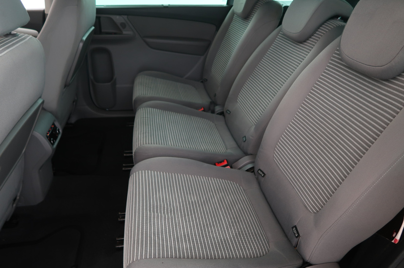 Seat Alhambra, 2011