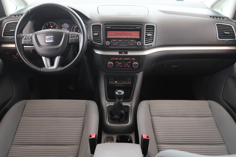 Seat Alhambra, 2011