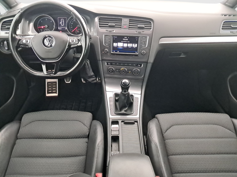 Volkswagen Golf, 2016