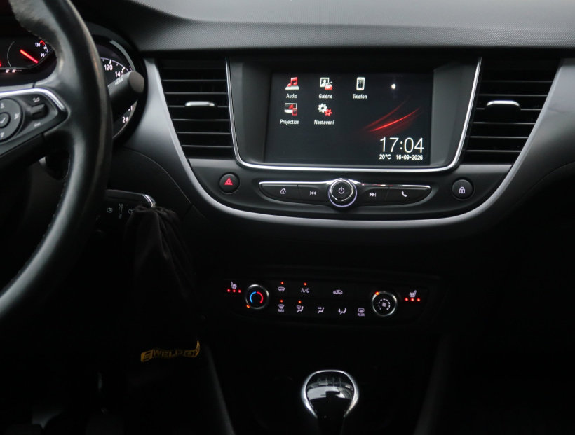 Opel Crossland, 2022