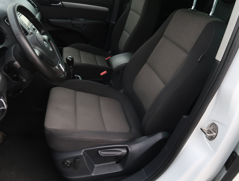 Volkswagen Sharan, 2015