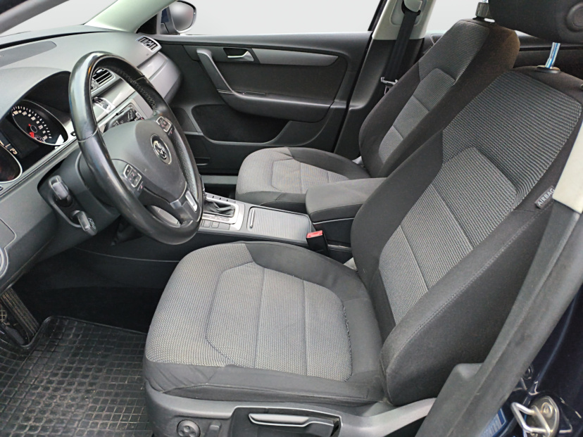 Volkswagen Passat, 2012