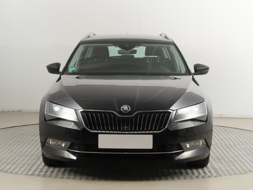 Škoda Superb, 2017