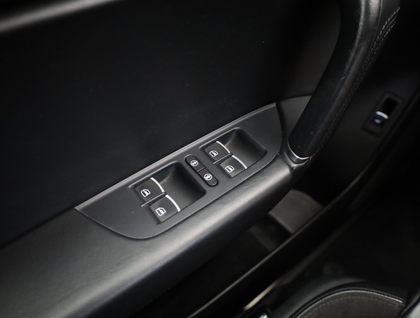 Volkswagen Touareg, 2015