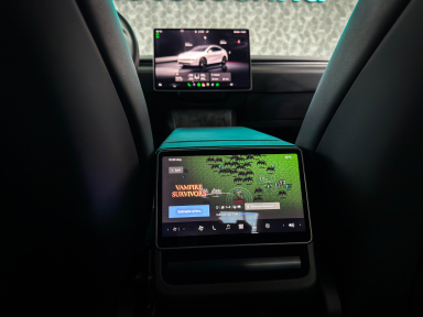 Tesla Model Y - 2025