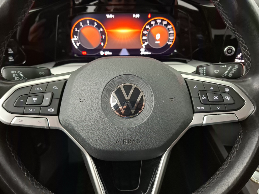 Volkswagen Golf, 2021
