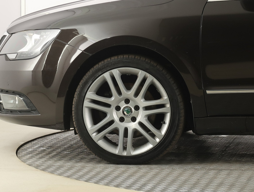 Škoda Superb, 2014