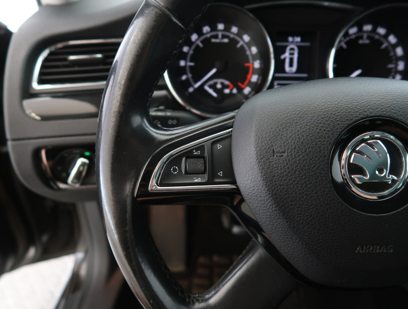 Škoda Superb, 2014