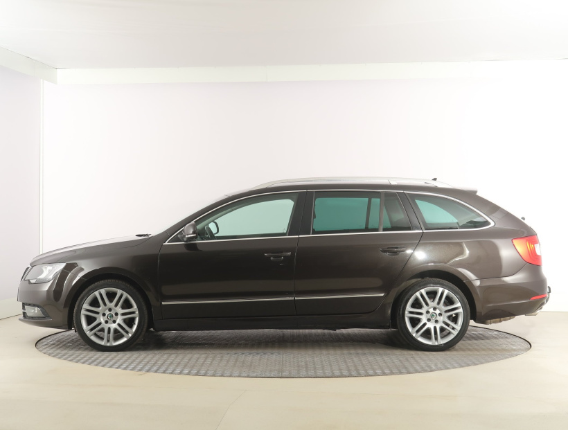 Škoda Superb, 2014