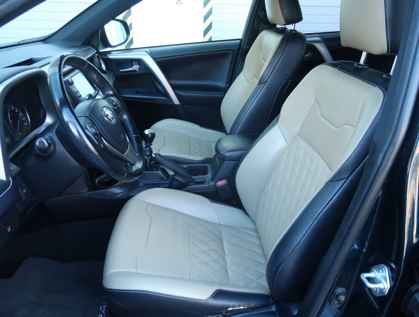 Toyota RAV 4, 2018