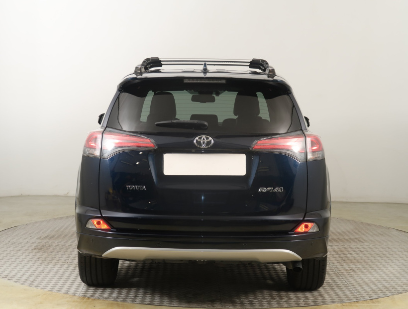 Toyota RAV 4, 2018