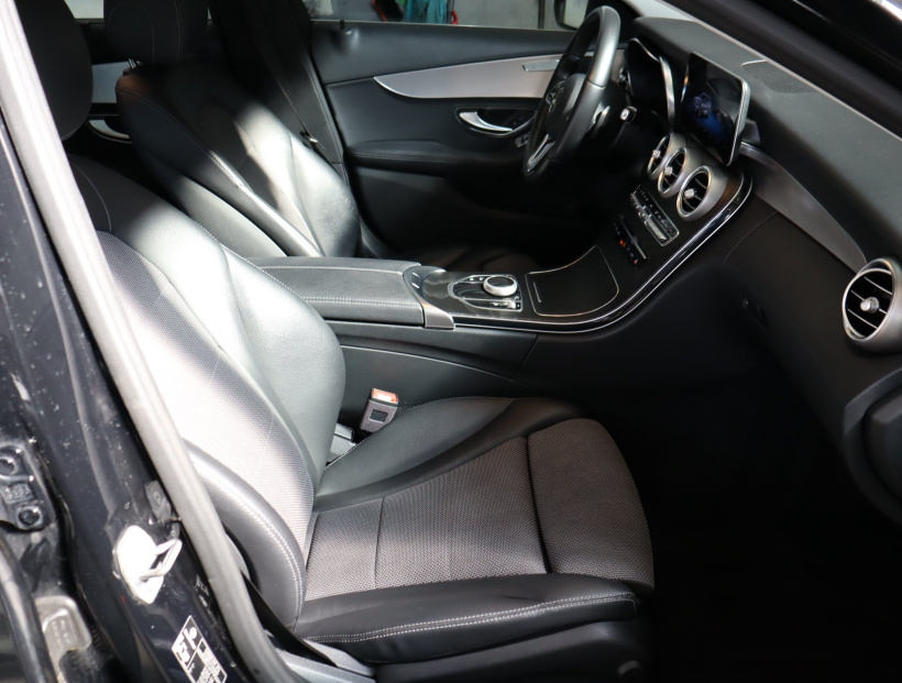 Mercedes-Benz C, 2019