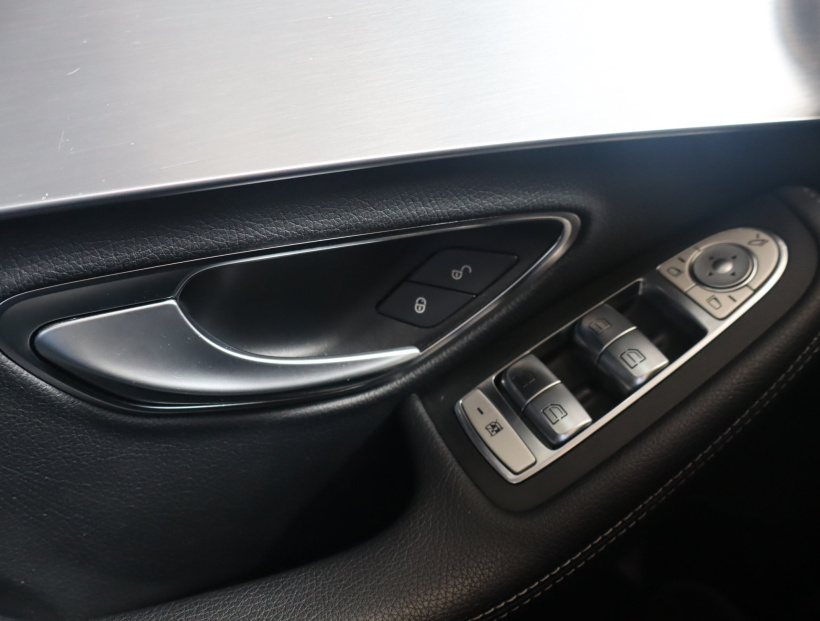 Mercedes-Benz C, 2019