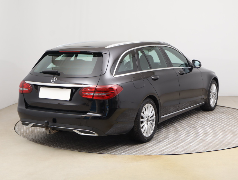 Mercedes-Benz C, 2019