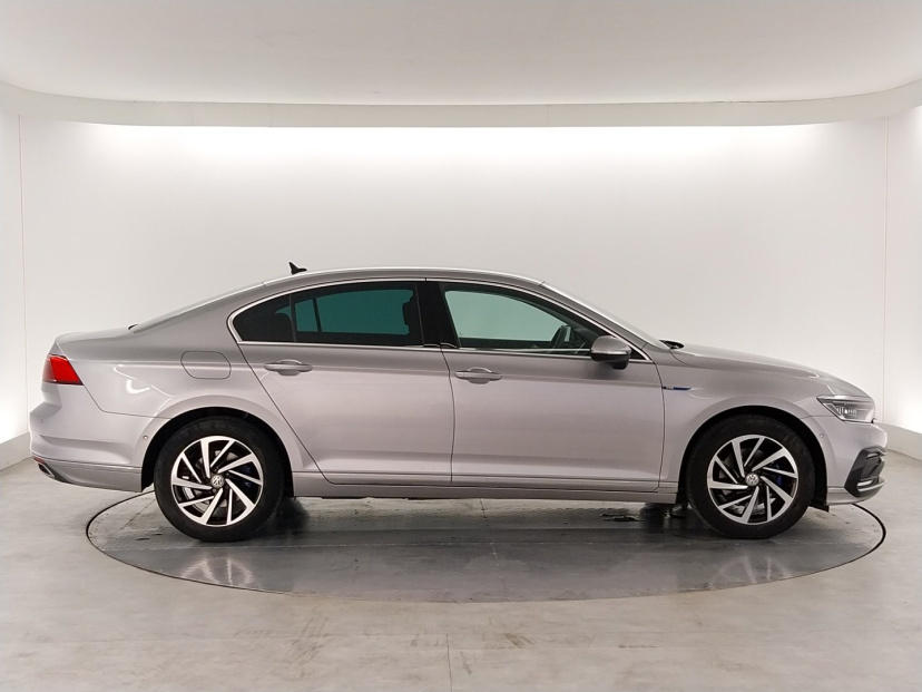 Volkswagen Passat, 2020