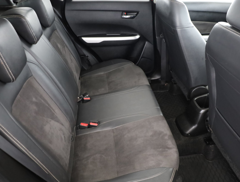 Suzuki Vitara, 2015
