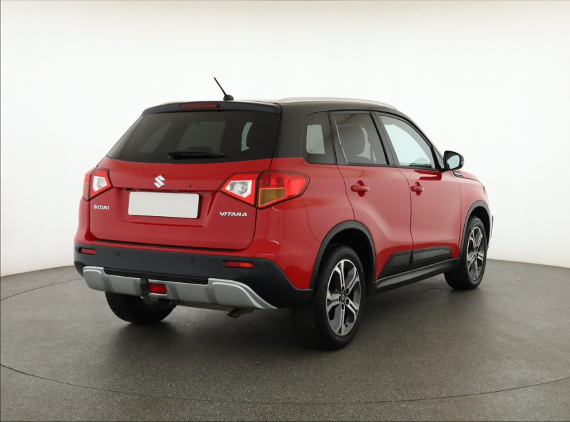 Suzuki Vitara, 2015