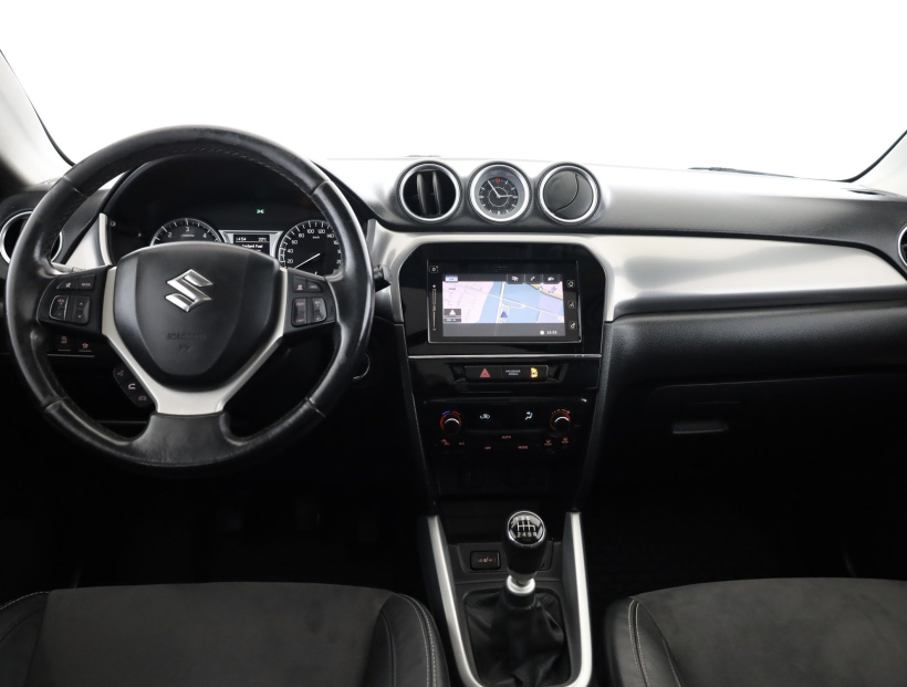 Suzuki Vitara, 2015
