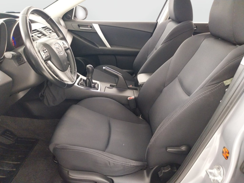 Mazda 3, 2011