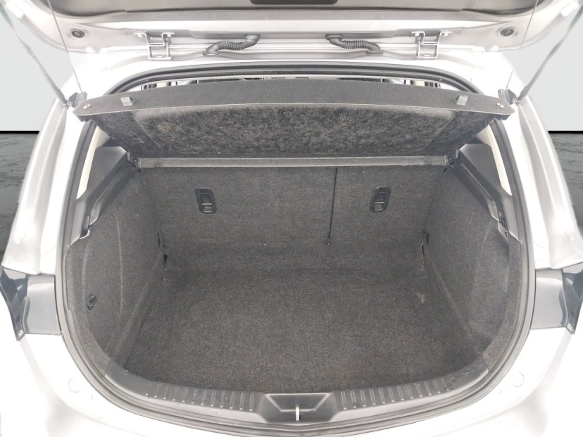 Mazda 3, 2011