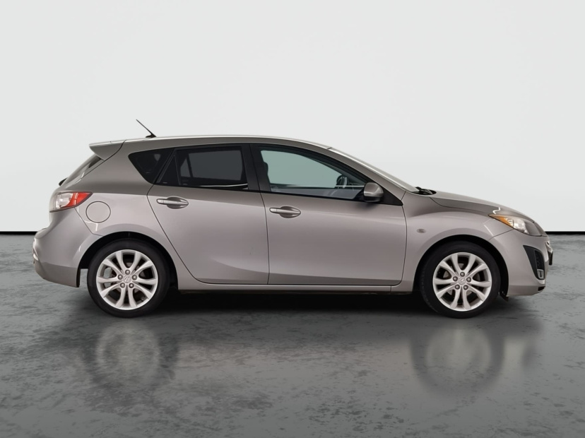 Mazda 3, 2011