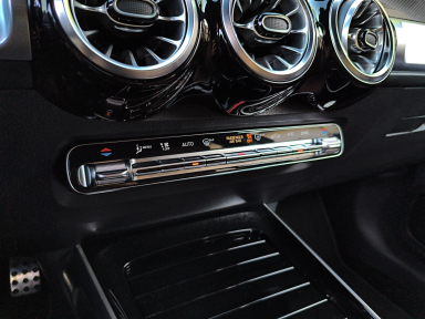 Mercedes-Benz GLB - 2023