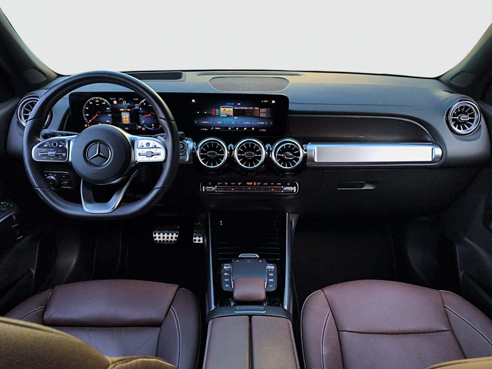 Mercedes-Benz GLB - 2023