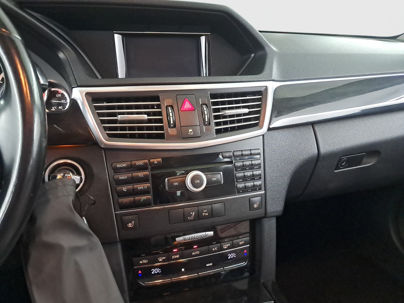 Mercedes-Benz E, 2009