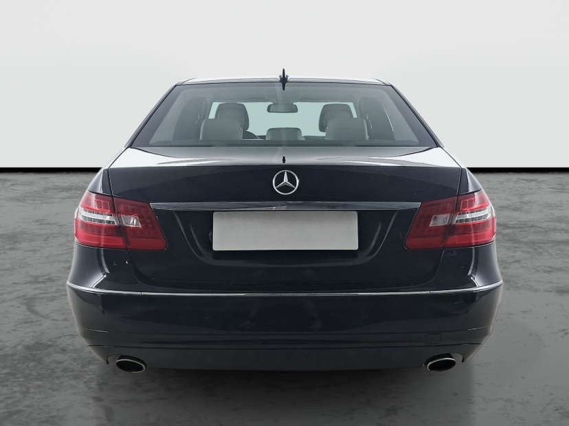 Mercedes-Benz E, 2009