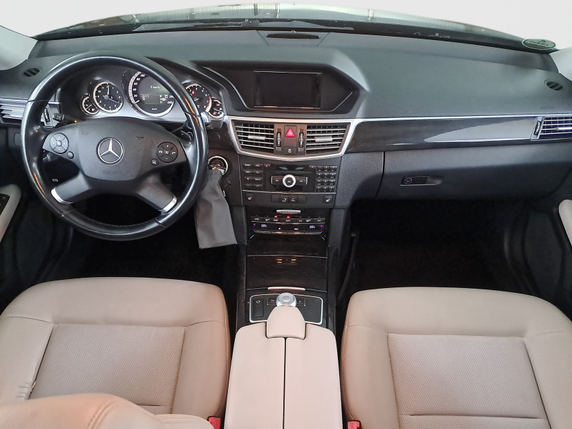 Mercedes-Benz E, 2009