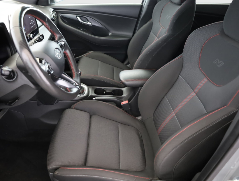 Hyundai i30, 2022