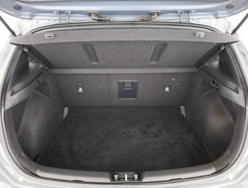 Hyundai i30, 2022