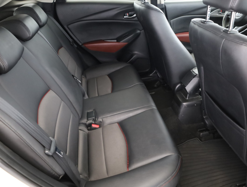 Mazda CX-3, 2015