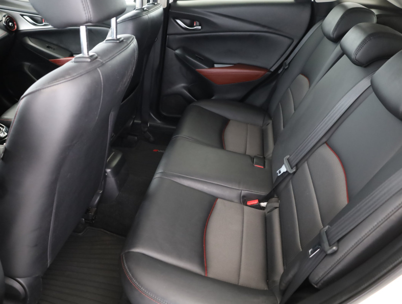 Mazda CX-3, 2015